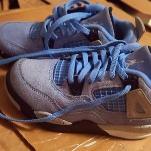 Nike Jordan 4 Retro-University Blue